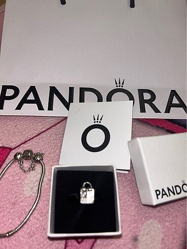 Pandora Pandora charm