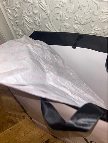 Beden Victoria secret poşet