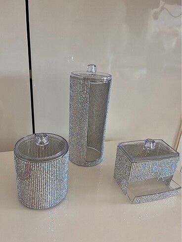 Diğer Swarovski Taşlı makyaj organizer