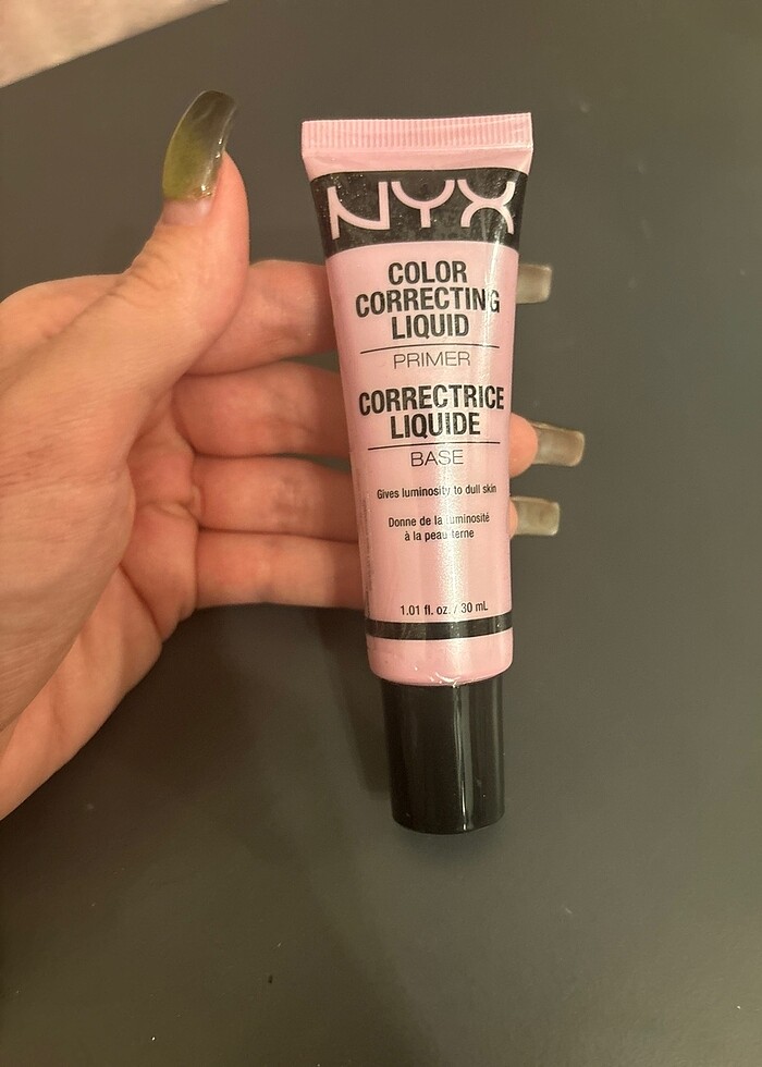 Nyx ışıltılı makyaj bazı - Görsel 2