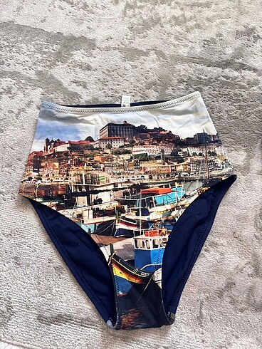 Dagi bikini altı