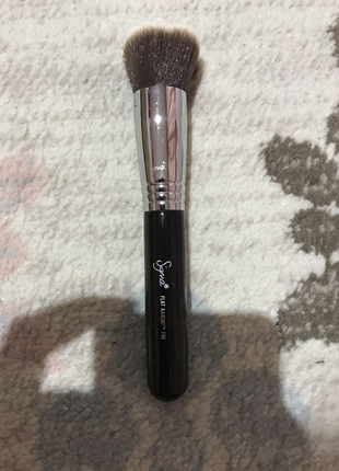 Kabuki fırça