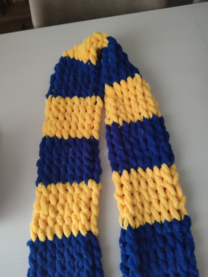 Fenerbahçe taraftar puffy atkı - Görsel 5