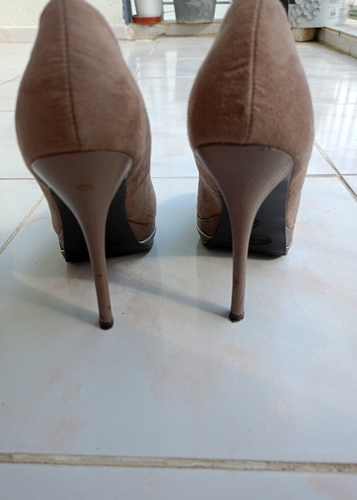 Topuklu ayakkabı - Görsel 2