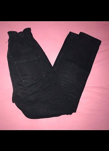 beli lastikli siyah mom jean