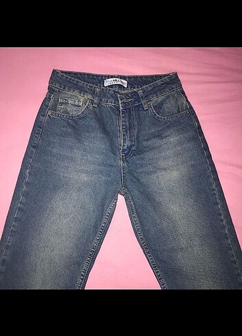 Diğer eskitme detay mom jean