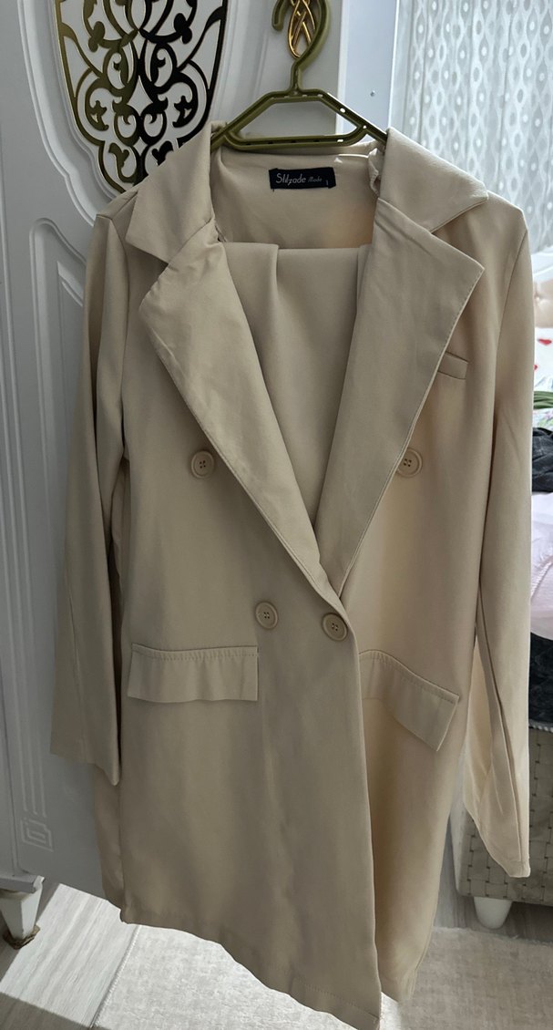 Bej Uzun Kollu Kadın Blazer Ceketli takım - Görsel 3