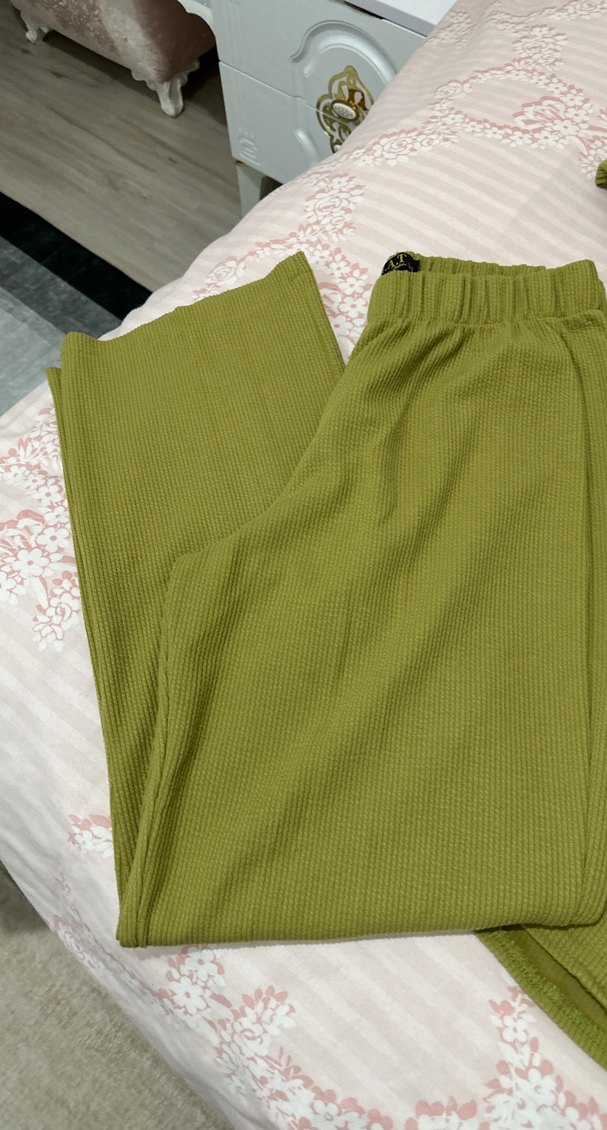 Önü Düğmeli YeşilTakım - Görsel 3