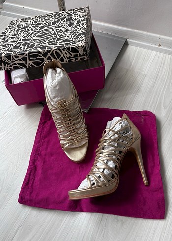 41 Beden Diane Von Furstenberg topuklu