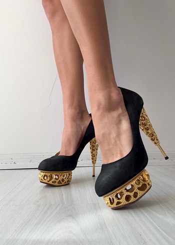 Charlotte Olympia topuklu - Görsel 11