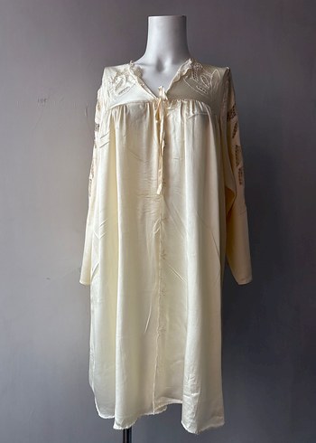 Nakışlı Uzun Beyaz Bohem Kadın Sabahlık - Görsel 2