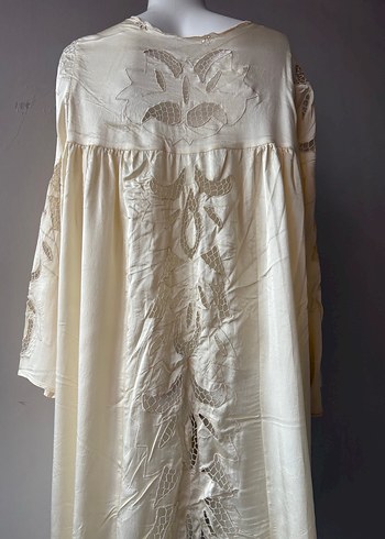 Nakışlı Uzun Beyaz Bohem Kadın Sabahlık - Görsel 9