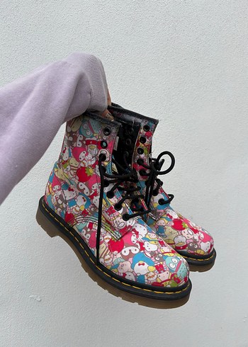dr-martens 37