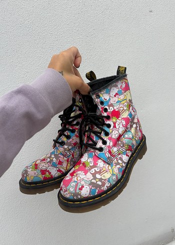 Dr Martens x Hello kitty bot - Görsel 9