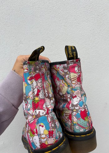 Dr Martens x Hello kitty bot - Görsel 4