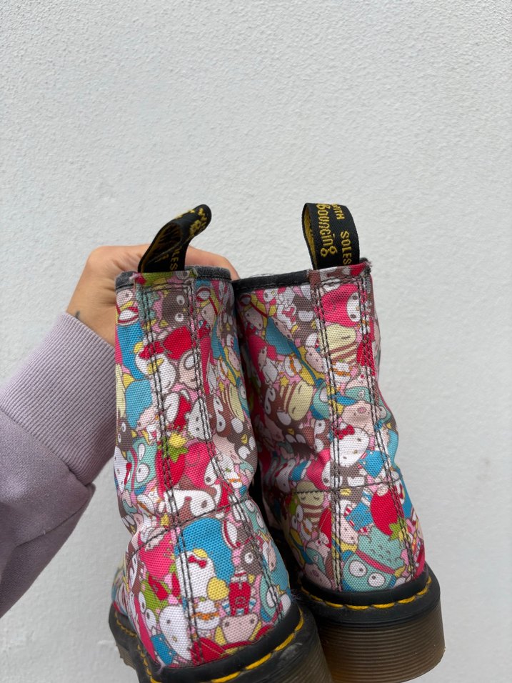 Dr Martens x Hello kitty bot - Görsel 4