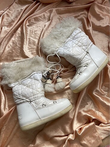 38 Beden Y2k Dior moon bot