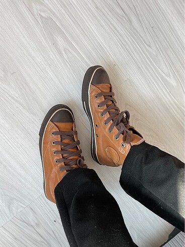 Converse ayakkabi