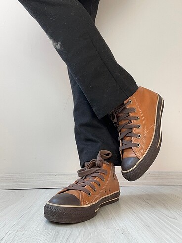 37,5 Beden kahverengi Renk Converse ayakkabi