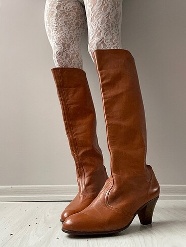 American Vintage 90?s boots