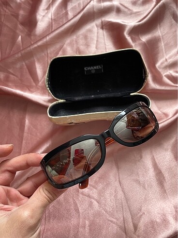 CHANEL 5052 sunglasses