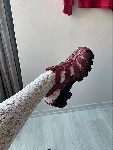 American Vintage Vintage deri sandalet