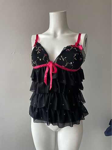 m Beden Victoria?s Secret top