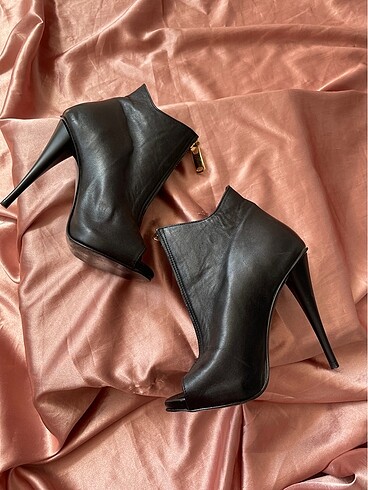 36 Beden siyah Renk Giuseppe Zanotti bot