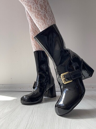 Miu Miu bot