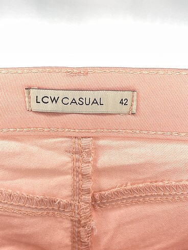42 Beden pembe Renk LC Waikiki Jean / Kot %70 İndirimli.