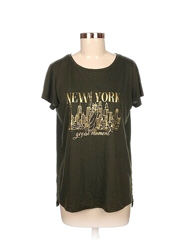 LC Waikiki T-shirt %70 İndirimli.
