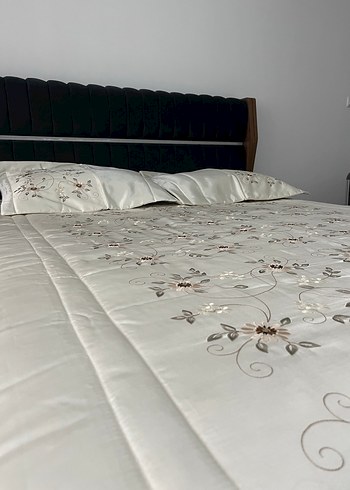 İşlemeli Sedef Çeyizlik Yatak Örtüsü - Görsel 3