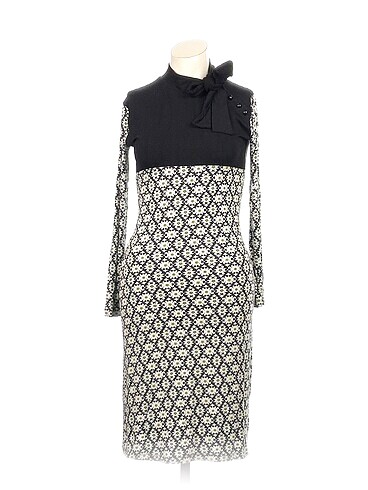 PreLoved Kısa Elbise %70 İndirimli.
