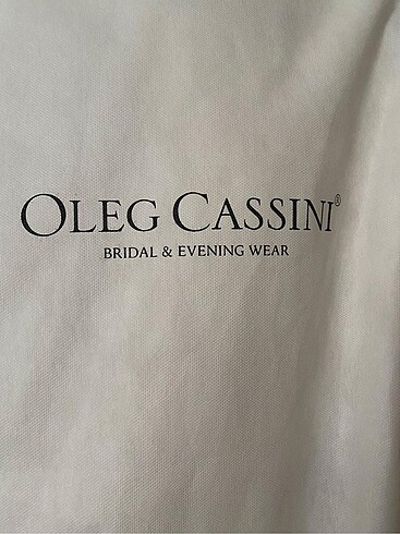 36 Beden beyaz Renk Gelinlik -Oleg Cassini