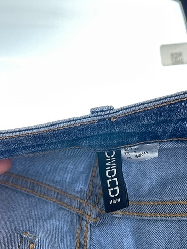 34 Beden çeşitli Renk H&M Jean / Kot %70 İndirimli.