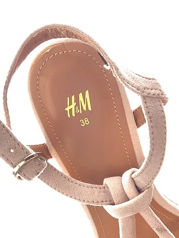 38 Beden çeşitli Renk H&M Dolgu Topuk %70 İndirimli.