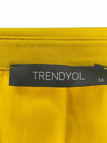34 Beden sarı Renk Trendyol & Milla Gömlek %70 İndirimli.