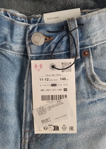s Beden mavi Renk Yırtık Detaylı Mini Denim Şort