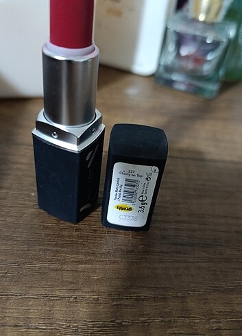 Kırmızı ruj - Görsel 2