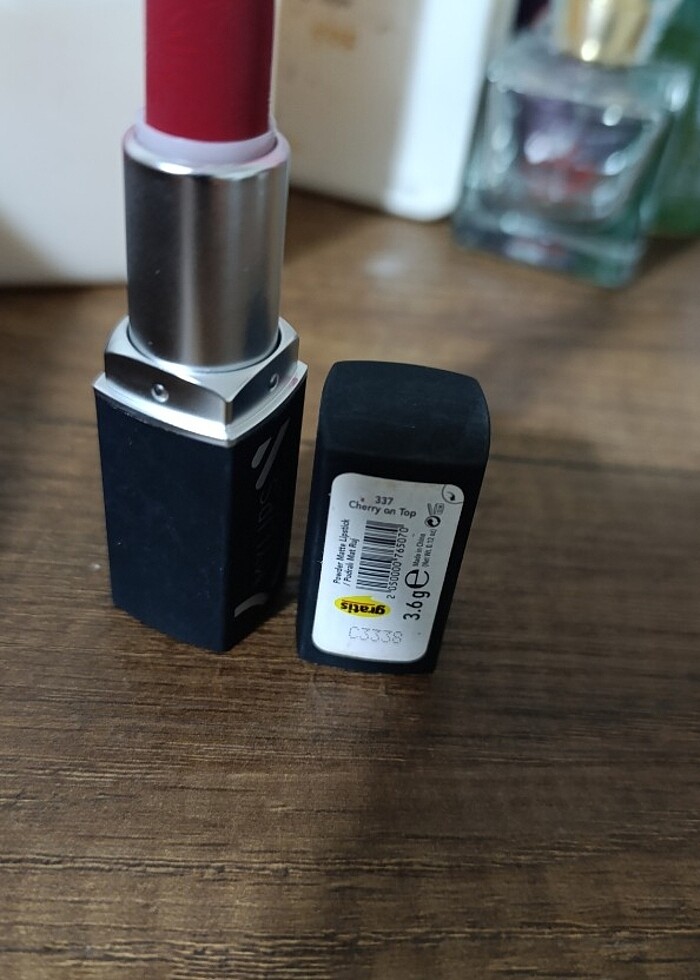 Kırmızı ruj - Görsel 2