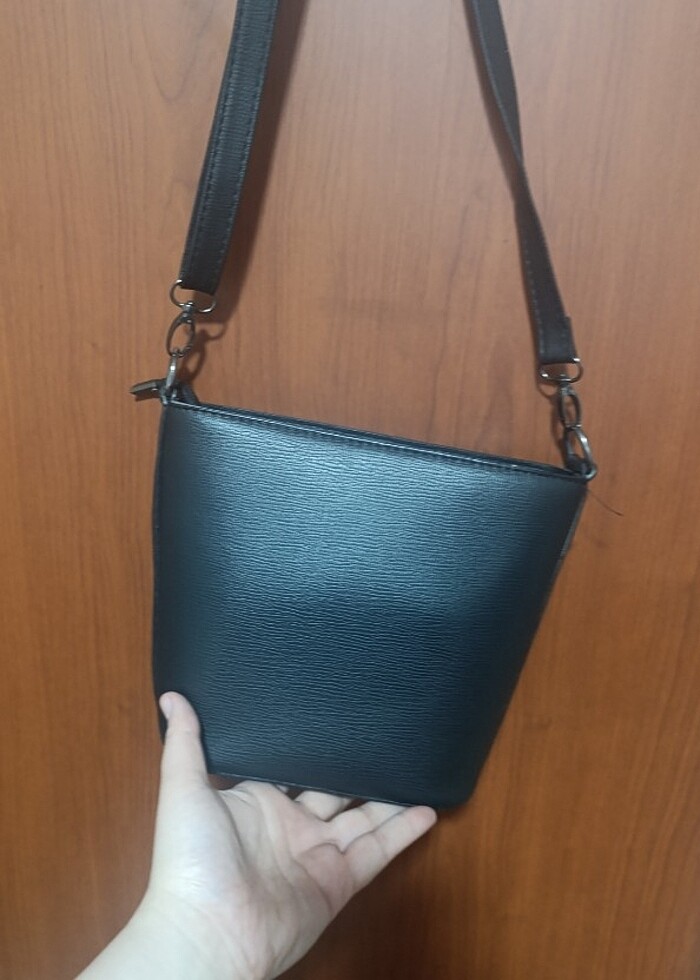 Yepyeni çanta - Görsel 2