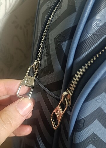 Pierre Cardin sırt çantası  - Görsel 2