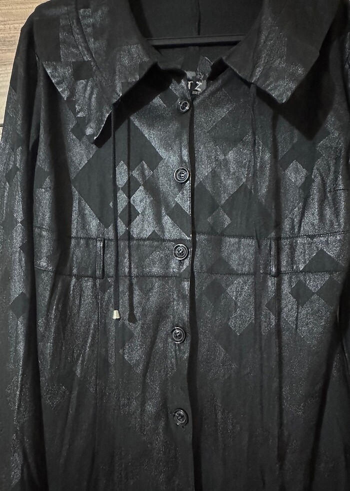 Siyah Deri görünümlü günlük trenç - Görsel 2