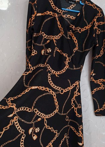 Zincir Desenli V Yaka kısa Elbise - Görsel 2