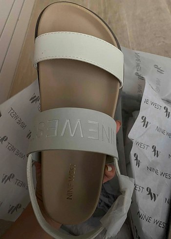 38 Beden Nine West Beyaz Kadın Kalın Taban Sandalet