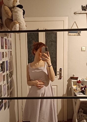 s Beden Mor beyaz kareli sırt dekolteli yazlık elbise 