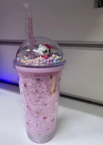 Beden Renkli Hello Kitty Işıklı Pipetli Bardak