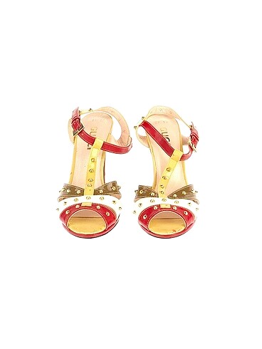 37 Beden Gucci Stiletto %70 İndirimli.
