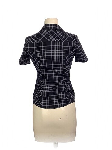 38 Beden PreLoved Gömlek %70 İndirimli.