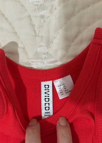 H&M Ribanlı Kolsuz Üst - Görsel 6